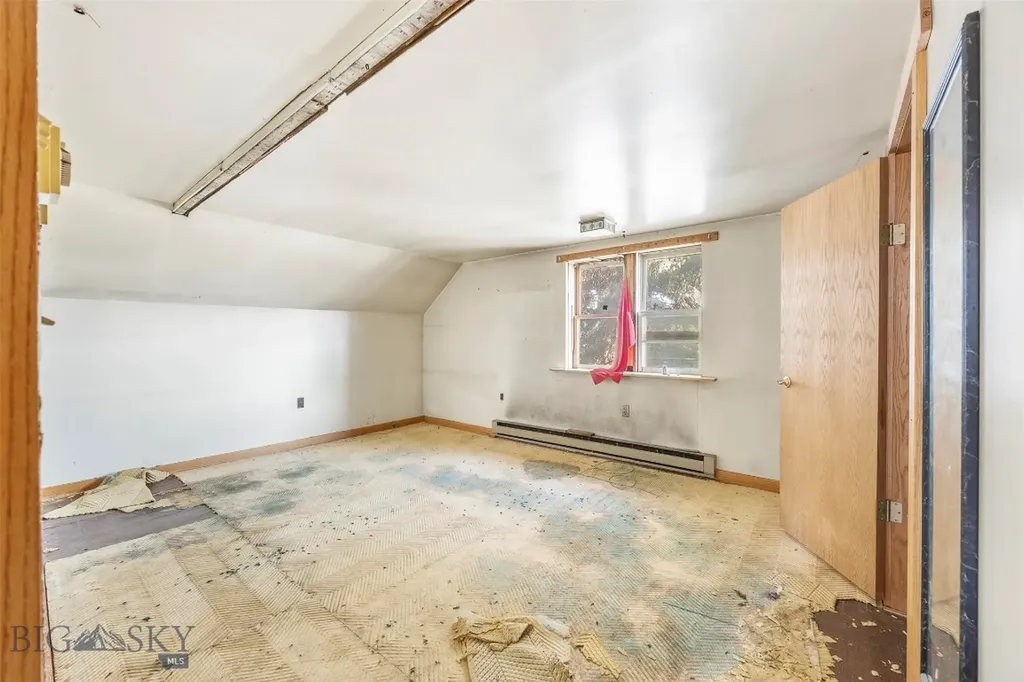 225 S Dakota Butte MT 59701