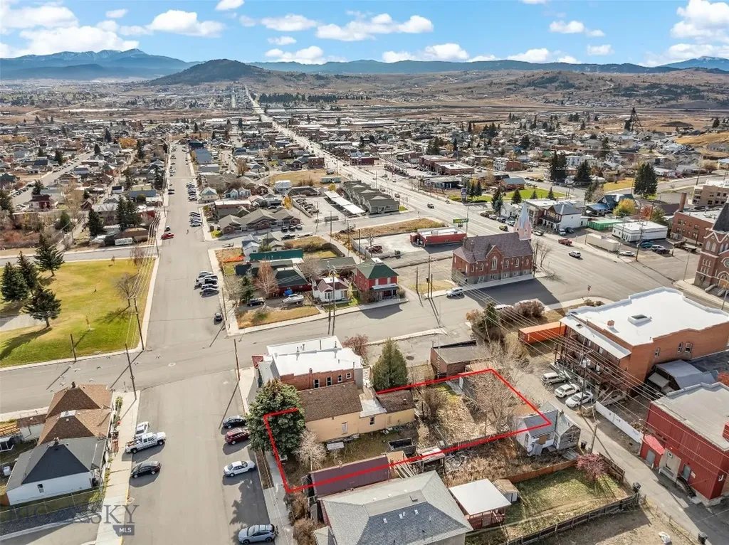 225 S Dakota Butte MT 59701