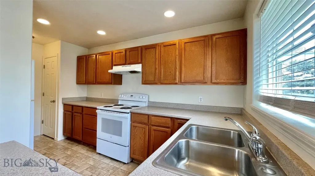 1098 Longbow Lane Bozeman MT 59718