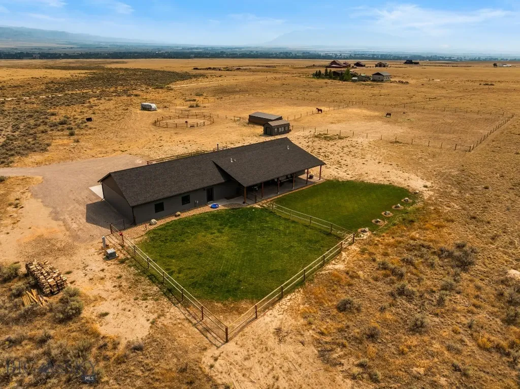 9 Sundust Lane Twin Bridges MT 59754