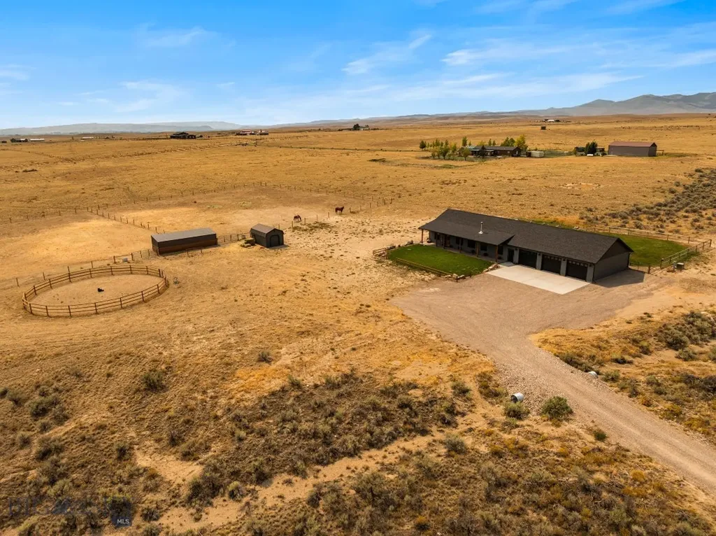 9 Sundust Lane Twin Bridges MT 59754