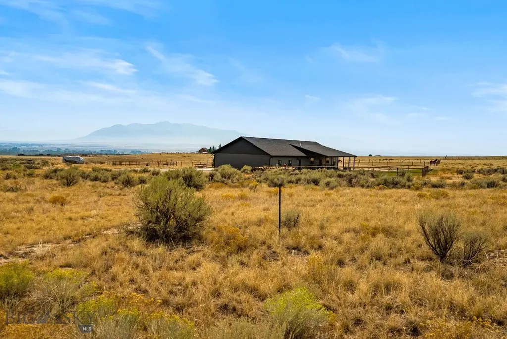 9 Sundust Lane Twin Bridges MT 59754