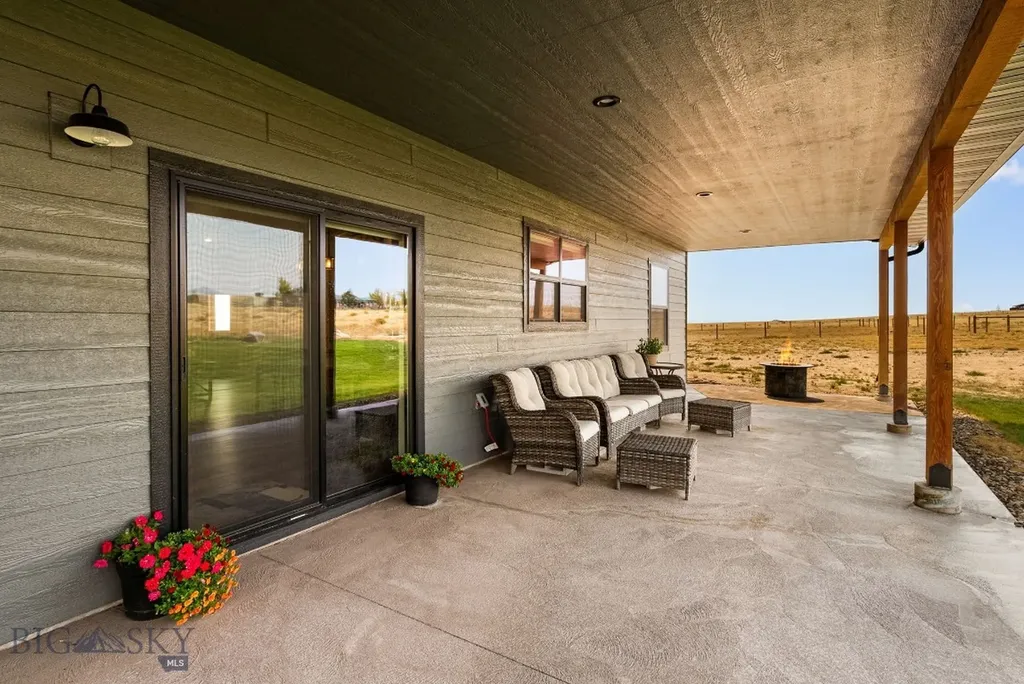 9 Sundust Lane Twin Bridges MT 59754