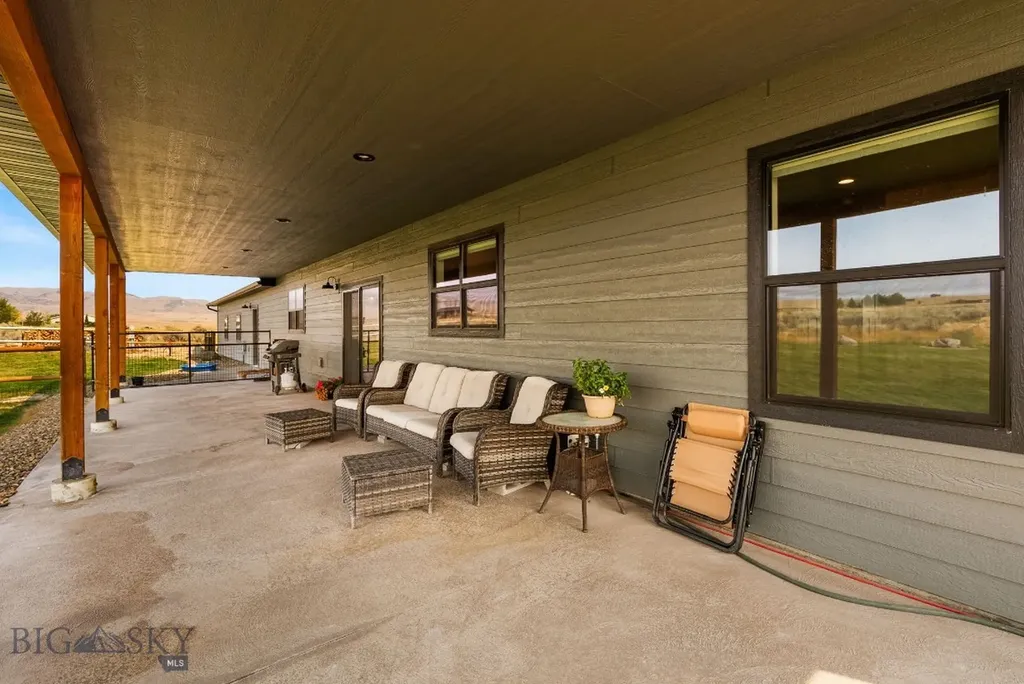 9 Sundust Lane Twin Bridges MT 59754