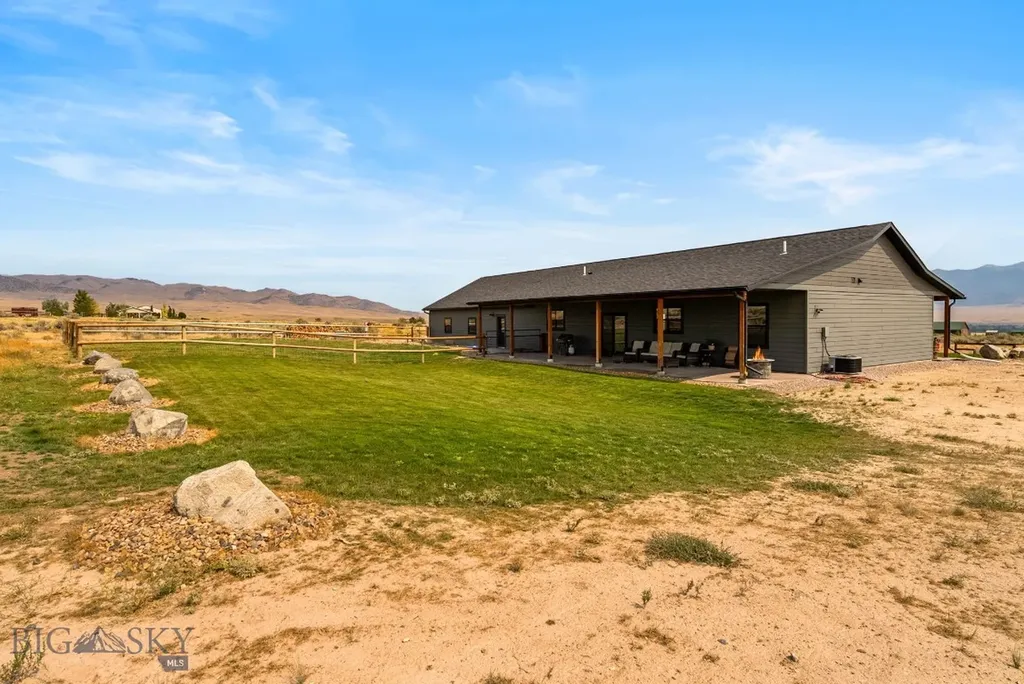 9 Sundust Lane Twin Bridges MT 59754