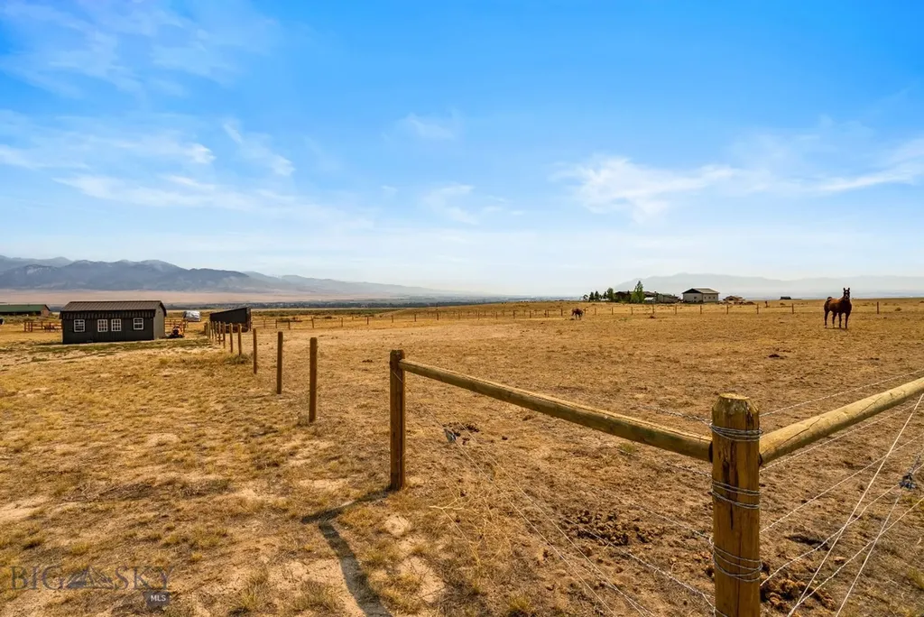 9 Sundust Lane Twin Bridges MT 59754