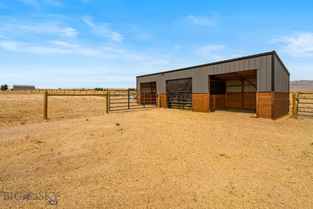 9 Sundust Lane Twin Bridges MT 59754