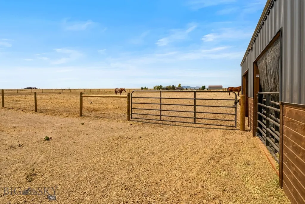 9 Sundust Lane Twin Bridges MT 59754