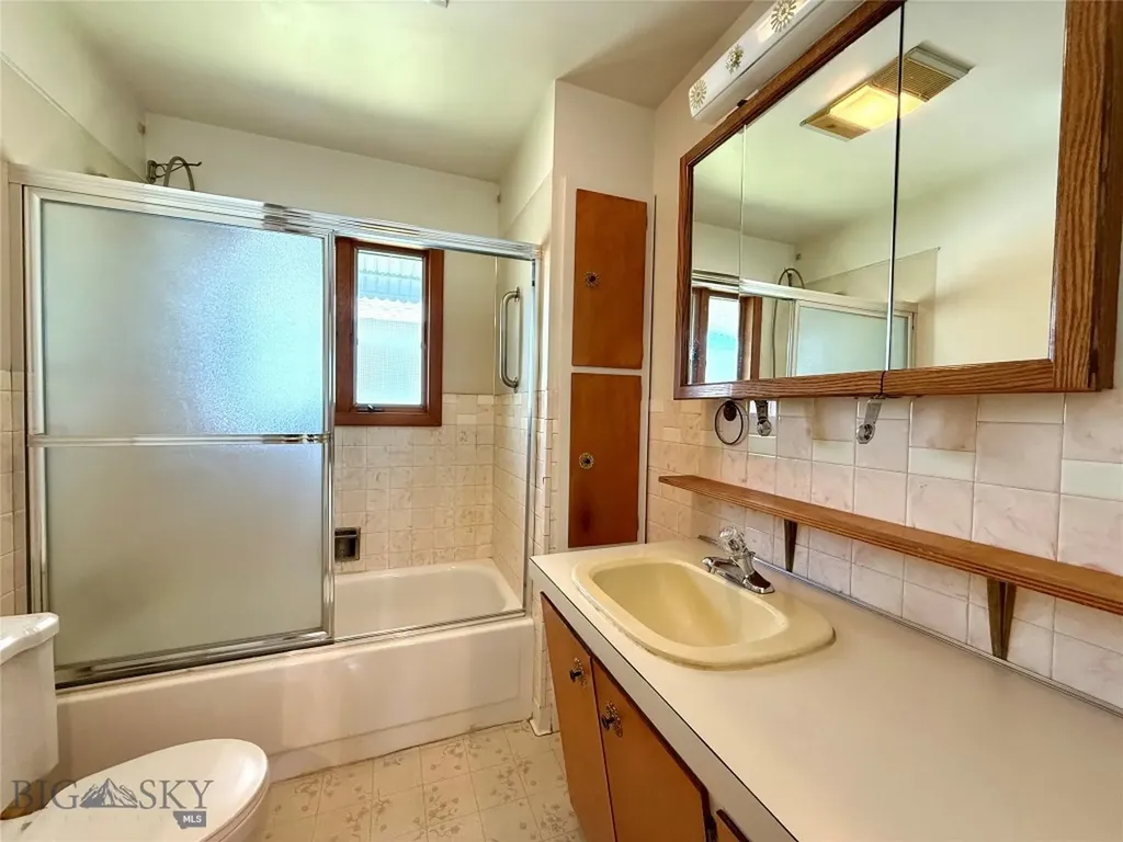 918 Fifth Street Deer Lodge MT 59722
