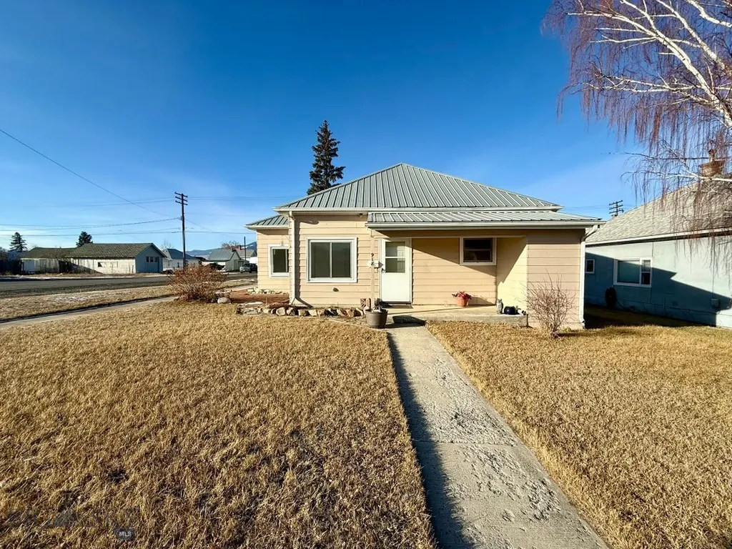 918 Fifth Street Deer Lodge MT 59722
