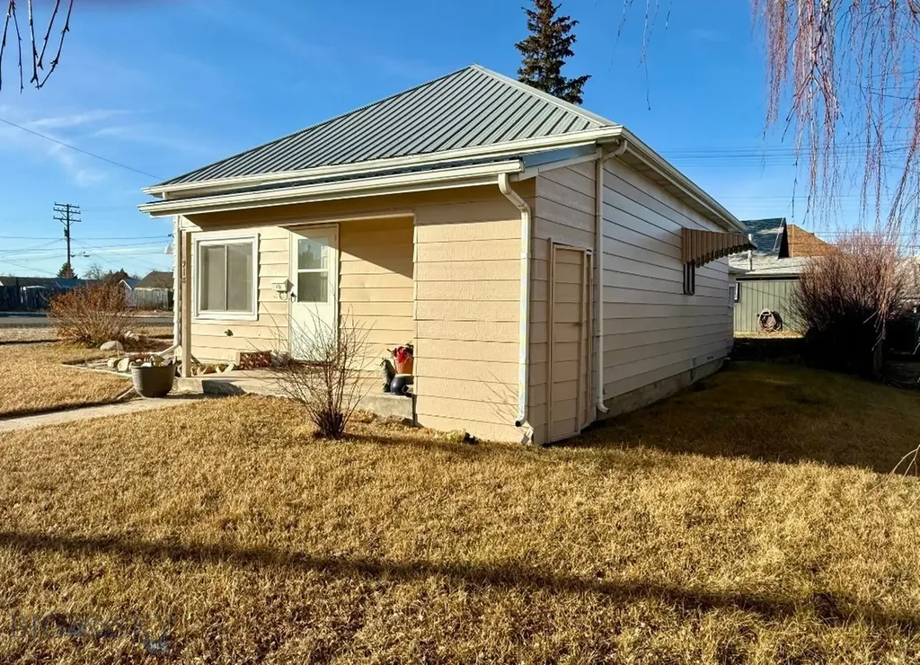 918 Fifth Street Deer Lodge MT 59722