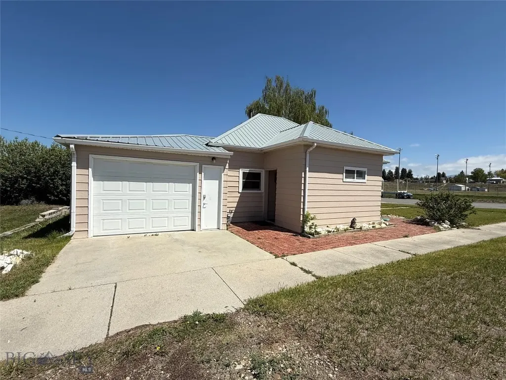 918 Fifth Street Deer Lodge MT 59722
