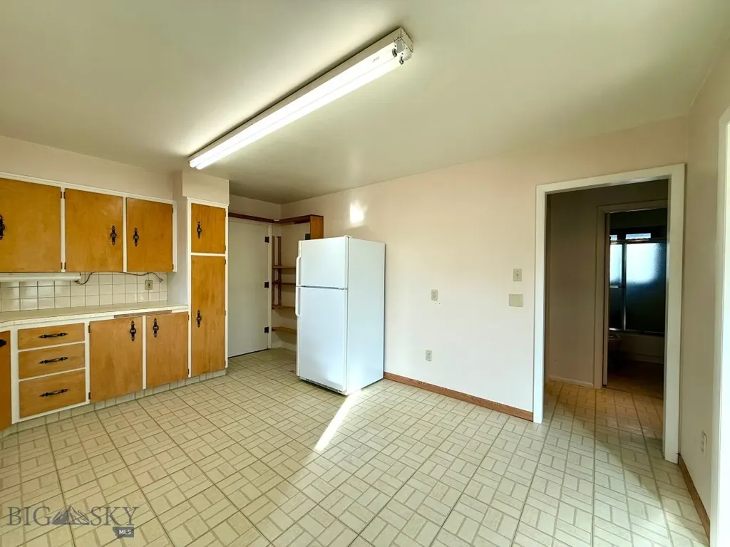 918 Fifth Street Deer Lodge MT 59722