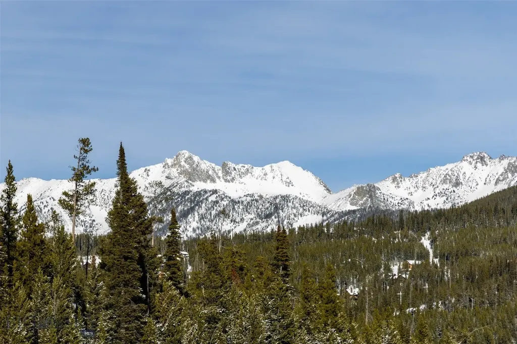 29 Slalom Trail Big Sky MT 59716