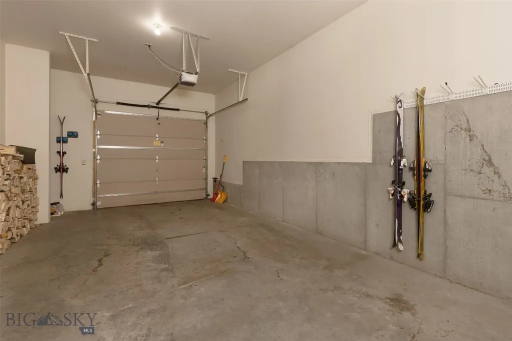 29 Slalom Trail Big Sky MT 59716