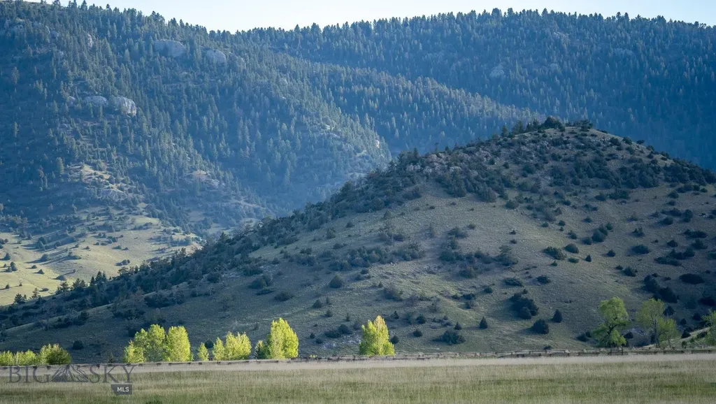 Nhn Suce Creek Road Livingston MT 59047