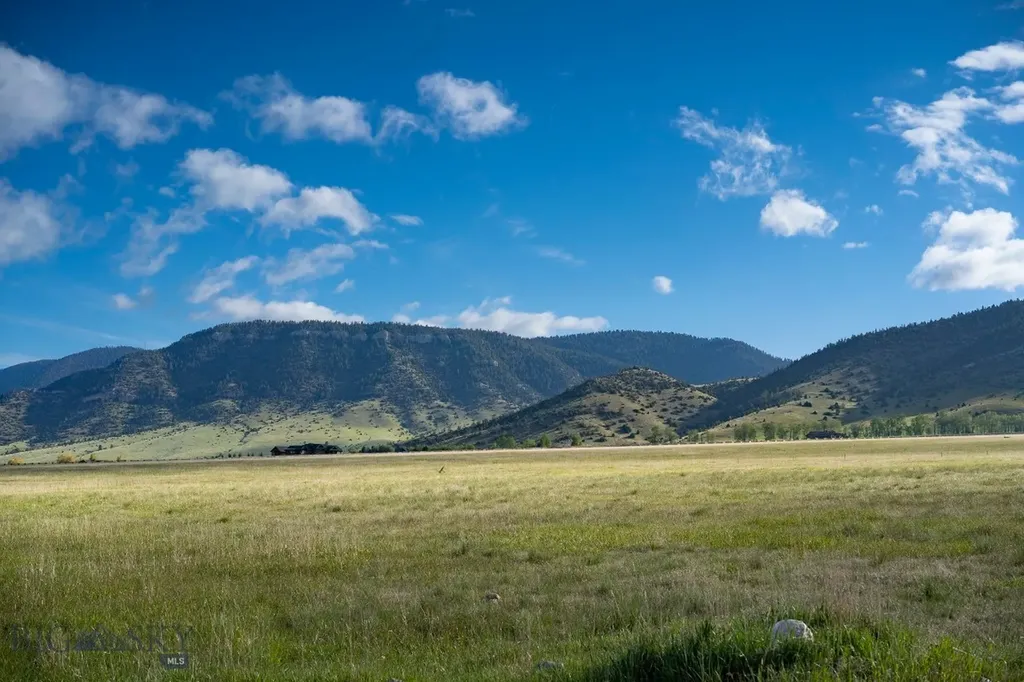Nhn Suce Creek Road Livingston MT 59047