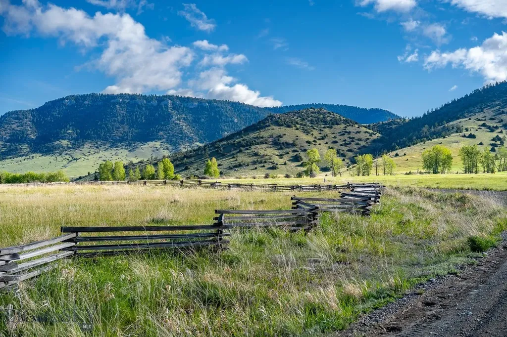 Nhn Suce Creek Road Livingston MT 59047