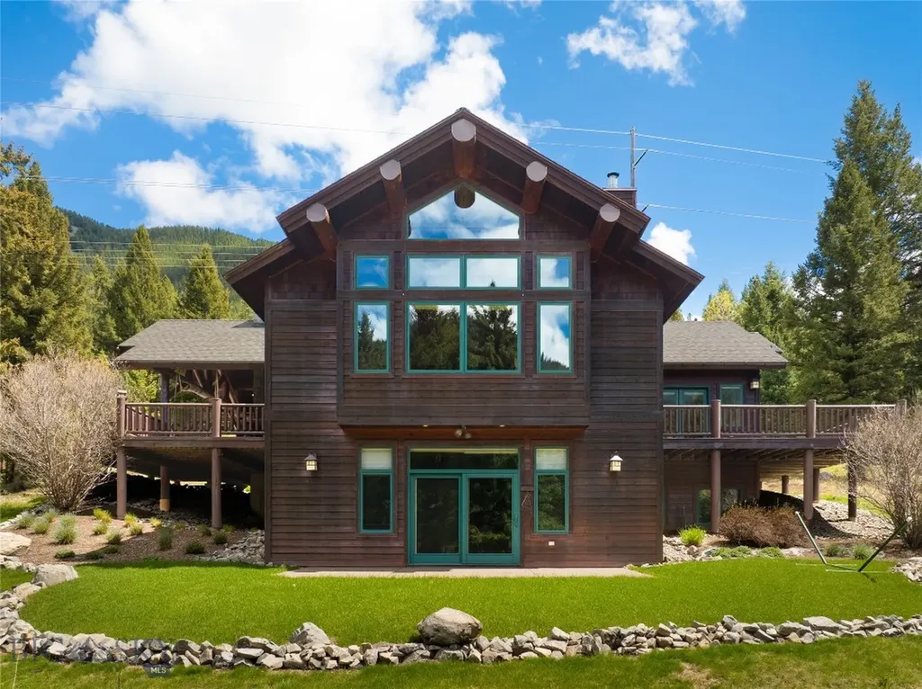 250 Pete's Way Big Sky MT 59730