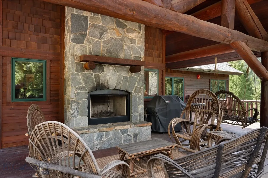 250 Pete's Way Big Sky MT 59730