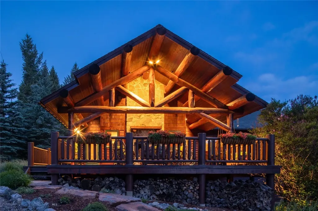 250 Pete's Way Big Sky MT 59730