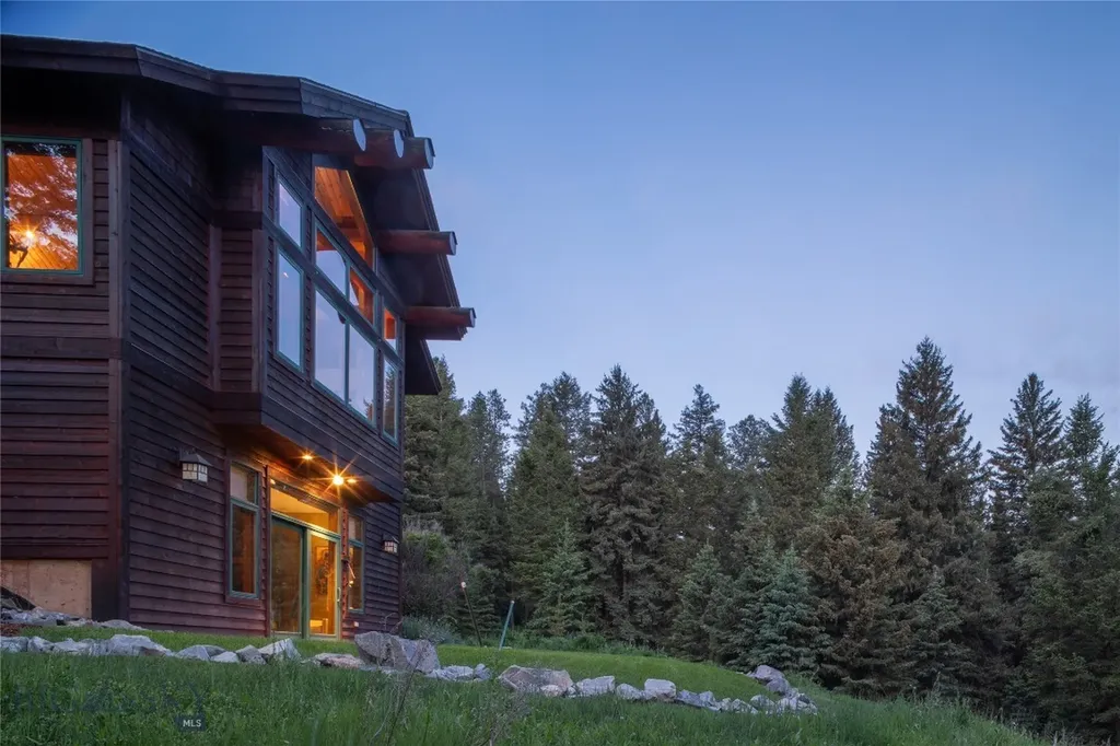 250 Pete's Way Big Sky MT 59730