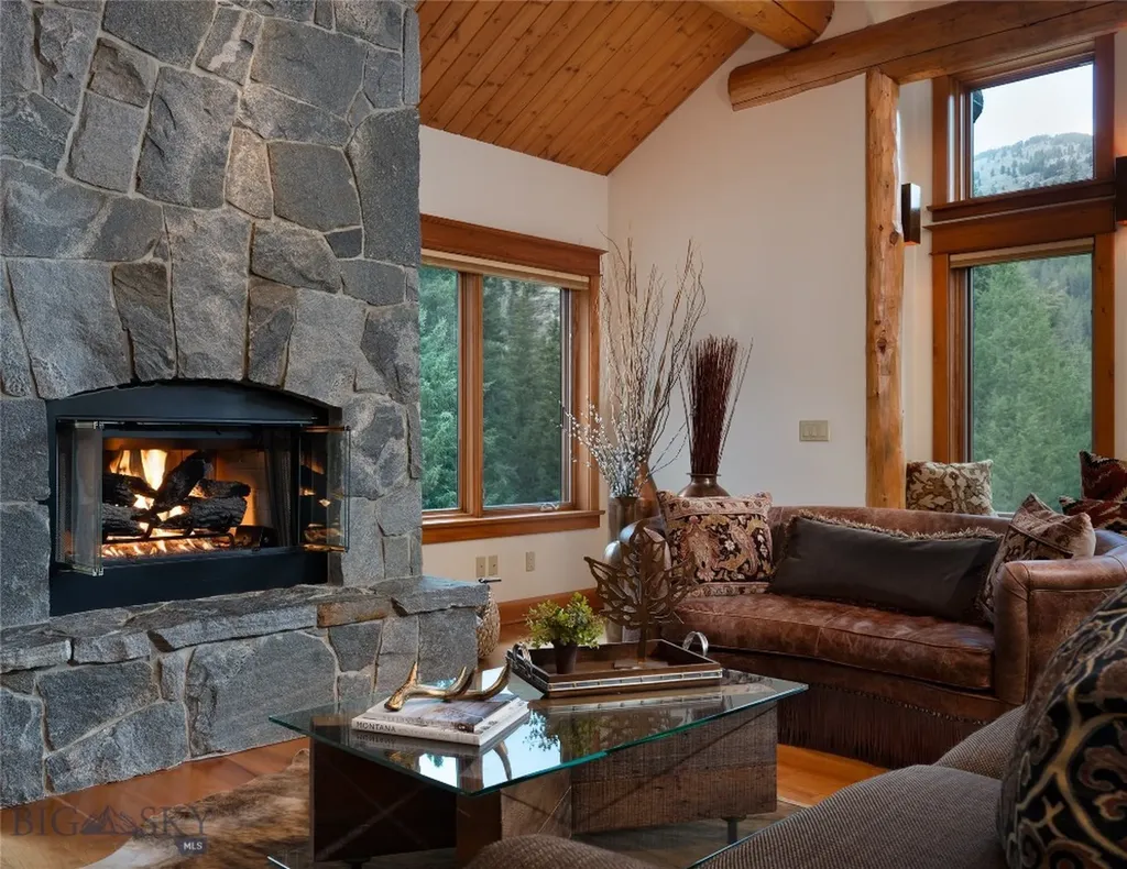 250 Pete's Way Big Sky MT 59730