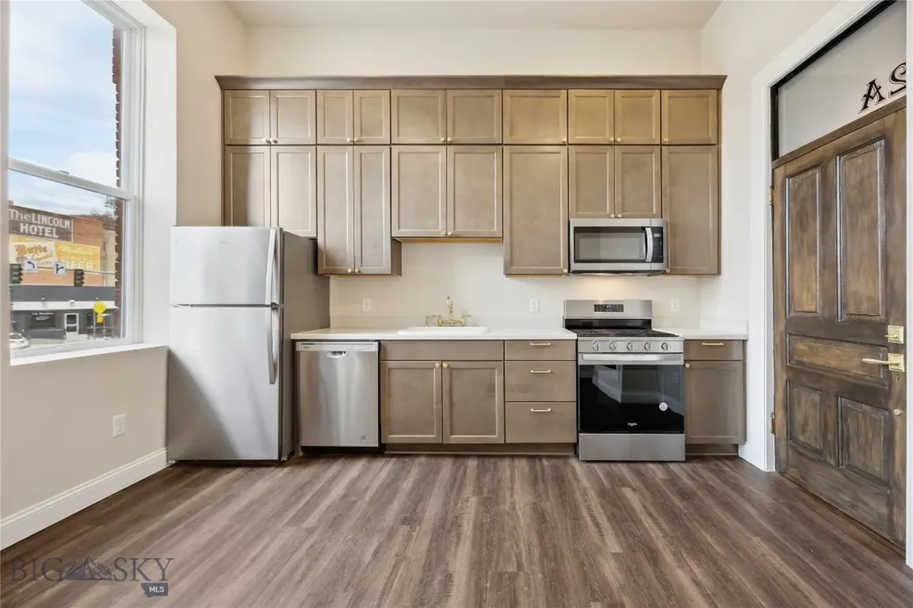 140 W Park Butte MT 59701