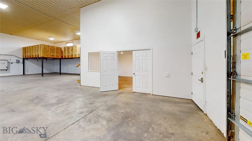 845 Glider Lane Belgrade MT 59714