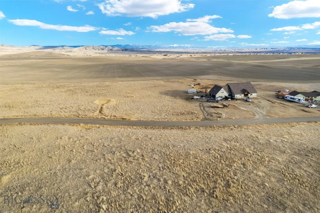 25 Zachary Peak Three Forks MT 59752