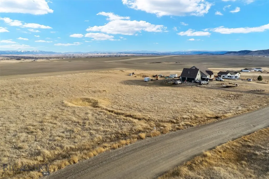 25 Zachary Peak Three Forks MT 59752