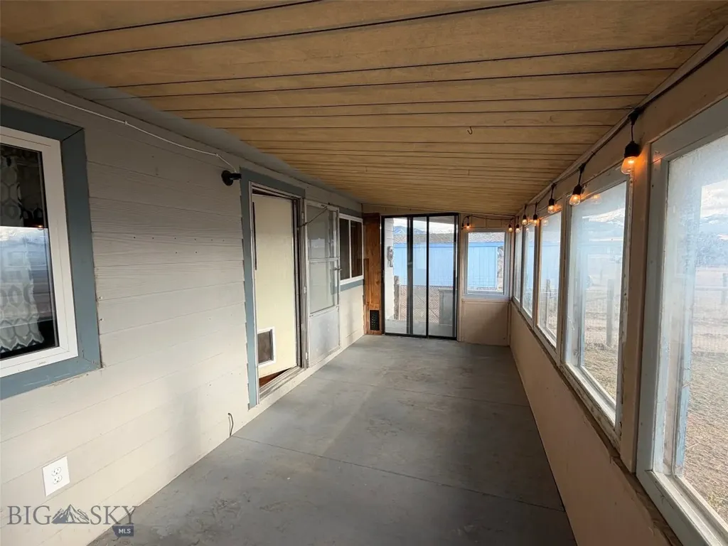 528 W Hugel Ennis MT 59729