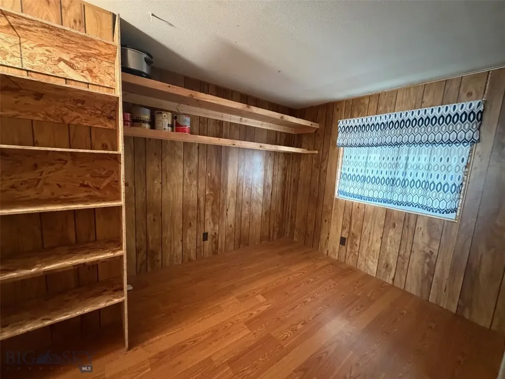 528 W Hugel Ennis MT 59729