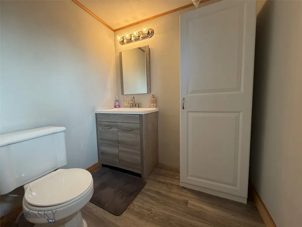 528 W Hugel Ennis MT 59729