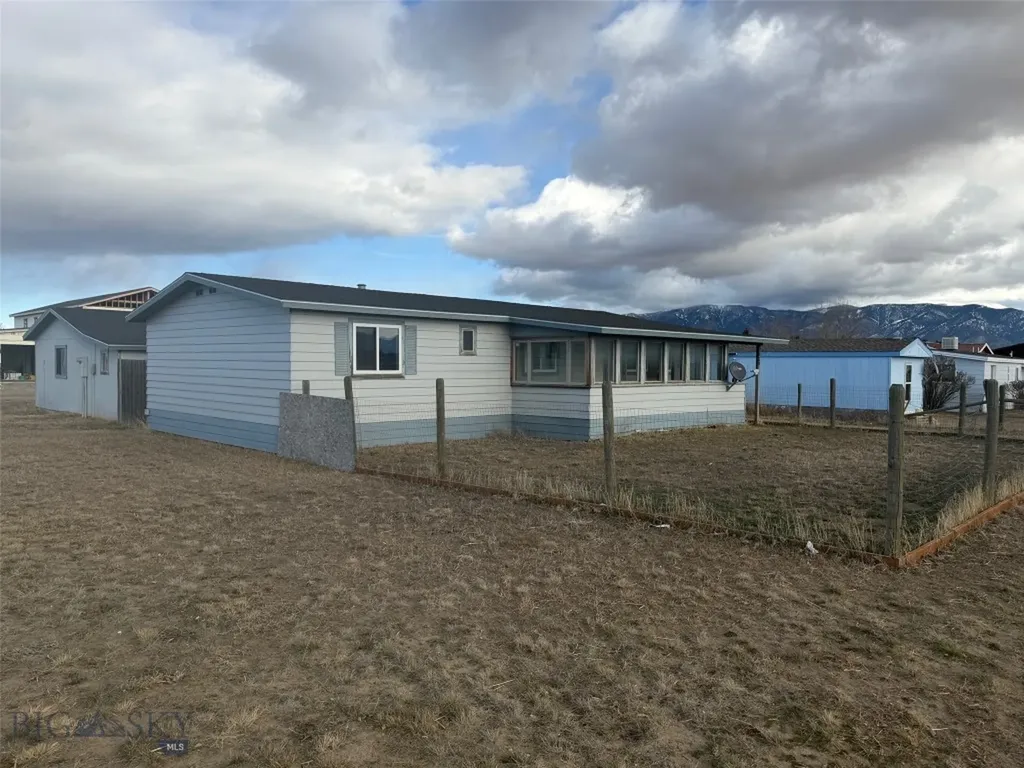528 W Hugel Ennis MT 59729
