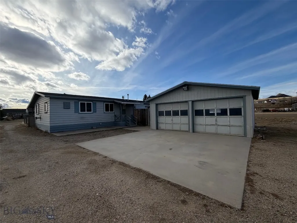 528 W Hugel Ennis MT 59729