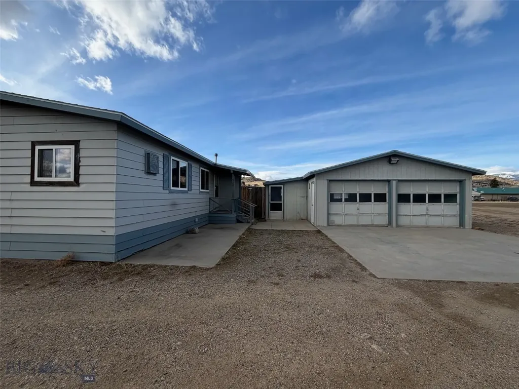 528 W Hugel Ennis MT 59729