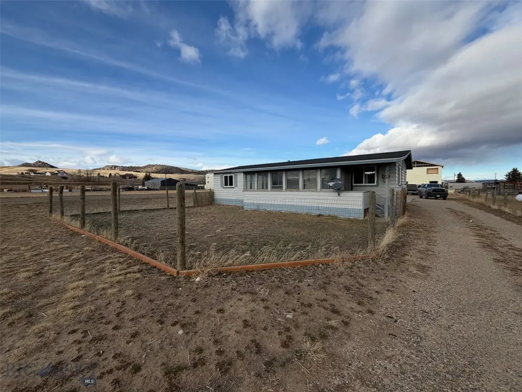 528 W Hugel Ennis MT 59729
