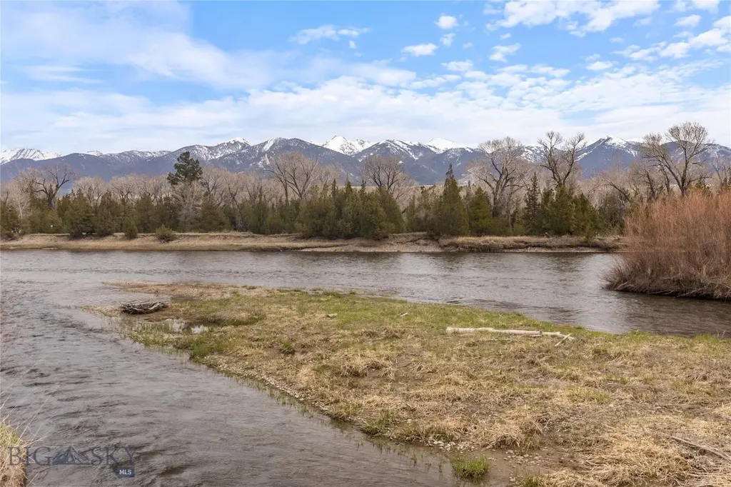 47 Tobacco Root Road Silver Star MT 59751