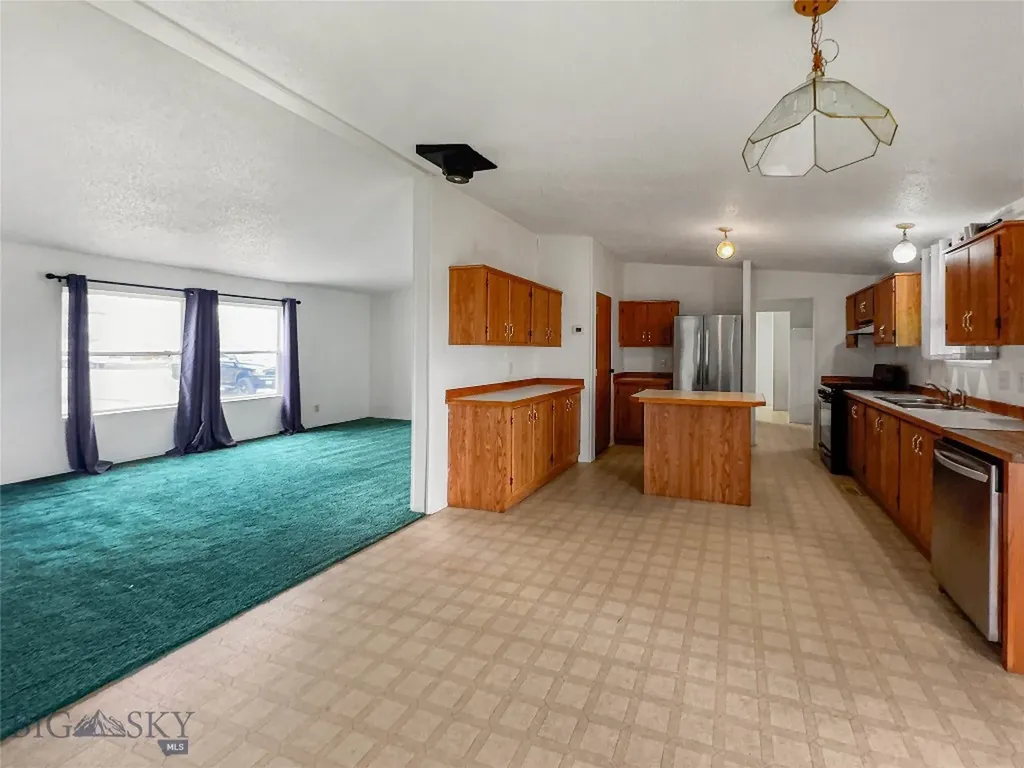 378 Hereford Belgrade MT 59714