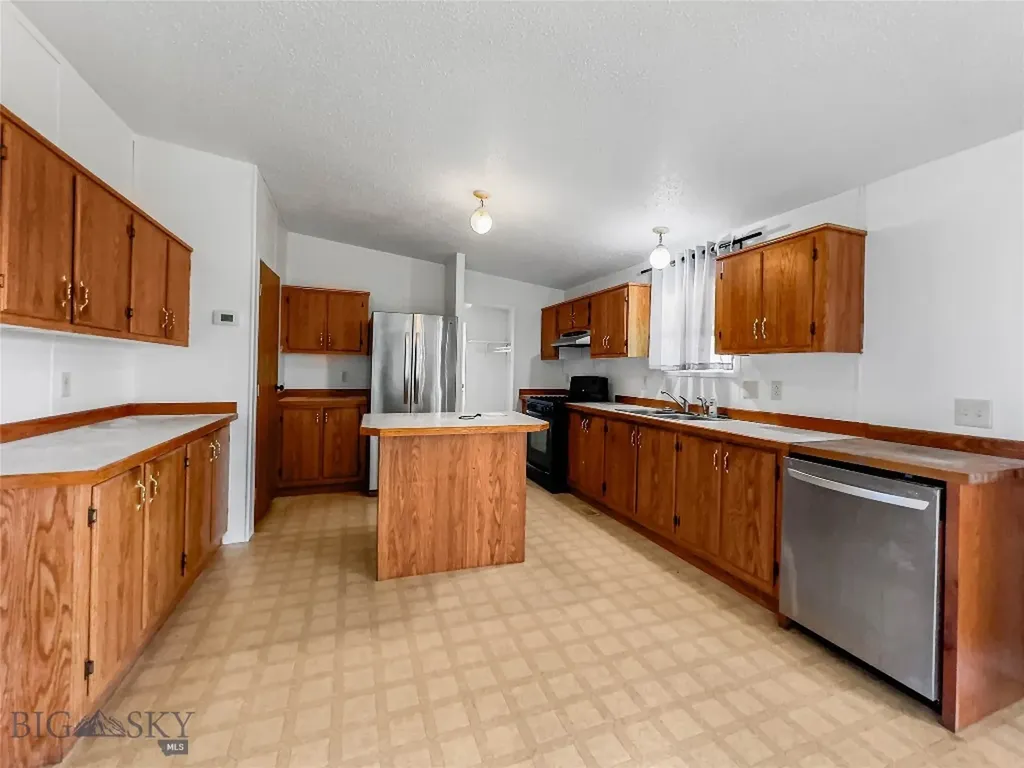 378 Hereford Belgrade MT 59714