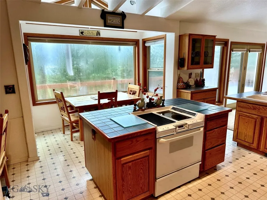 22932 Love Drive Bigfork MT 59911