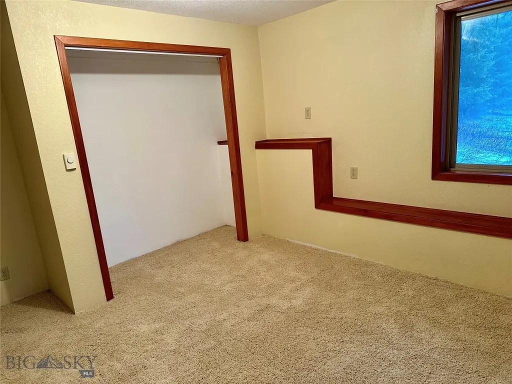 22932 Love Drive Bigfork MT 59911