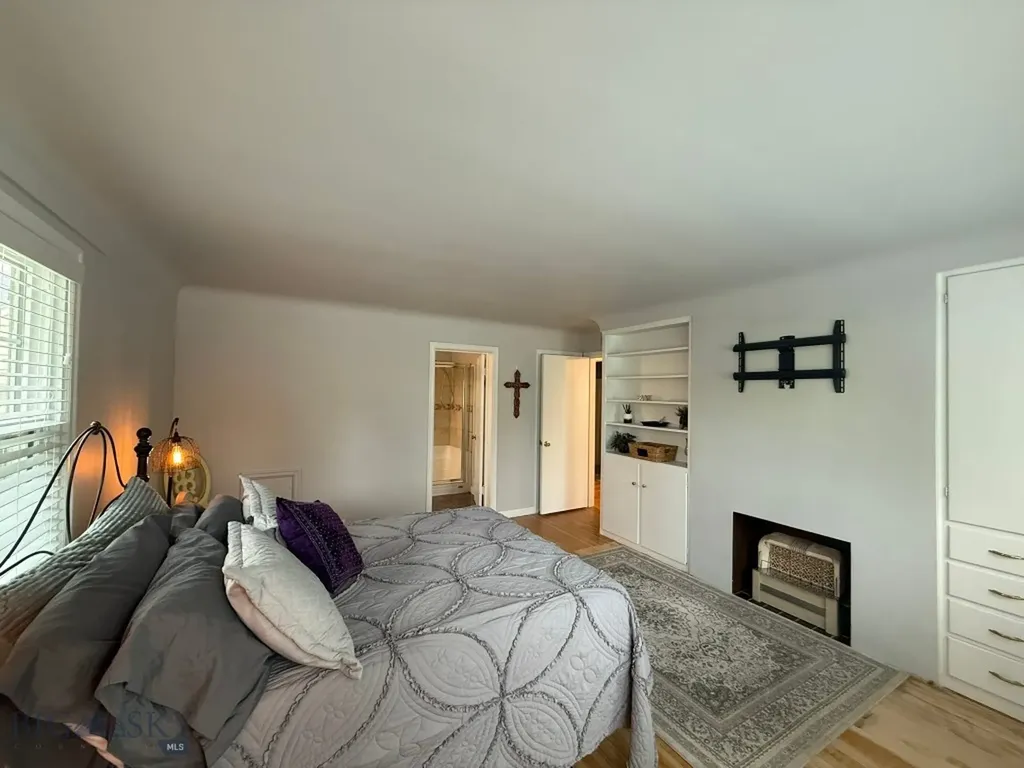 2821 Edwards Butte MT 59701