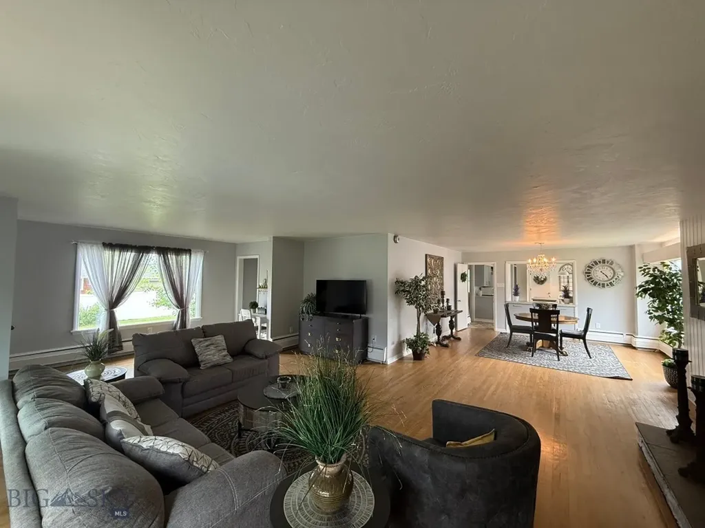 2821 Edwards Butte MT 59701