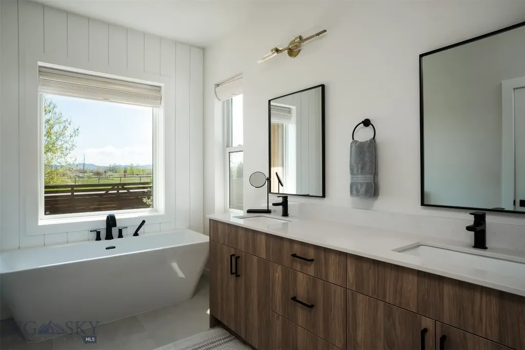 1698 Ryun Sun Way Bozeman MT 59718