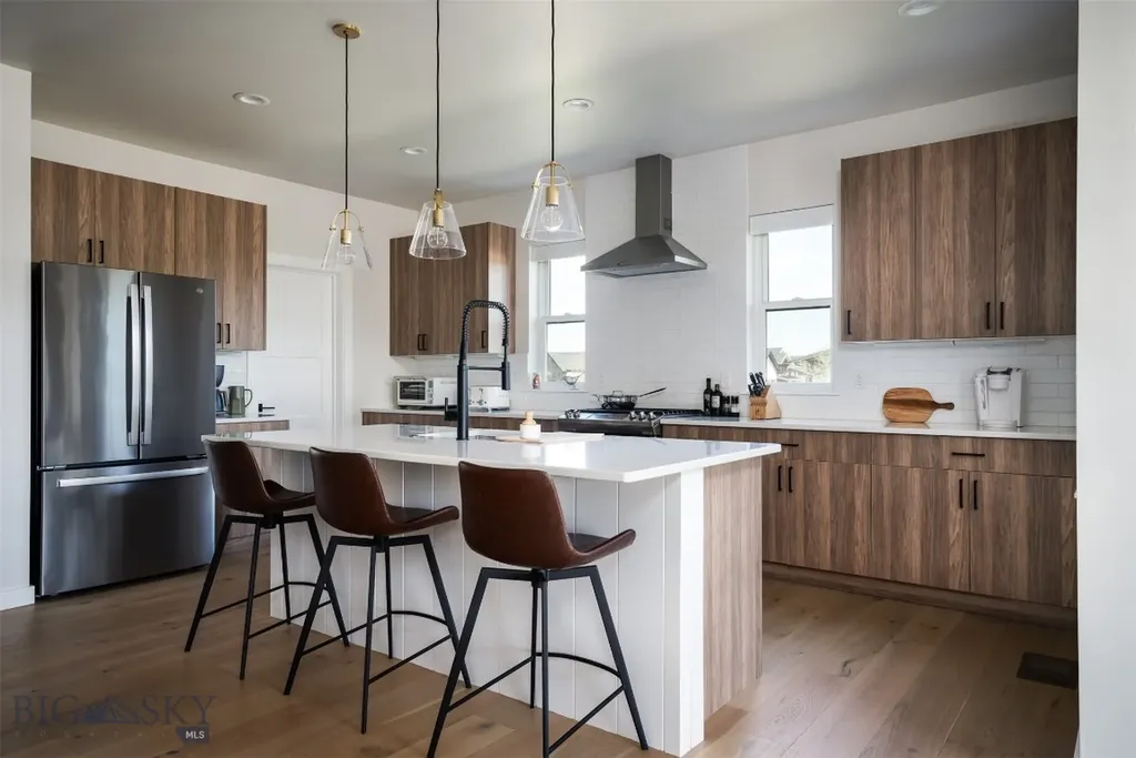 1698 Ryun Sun Way Bozeman MT 59718