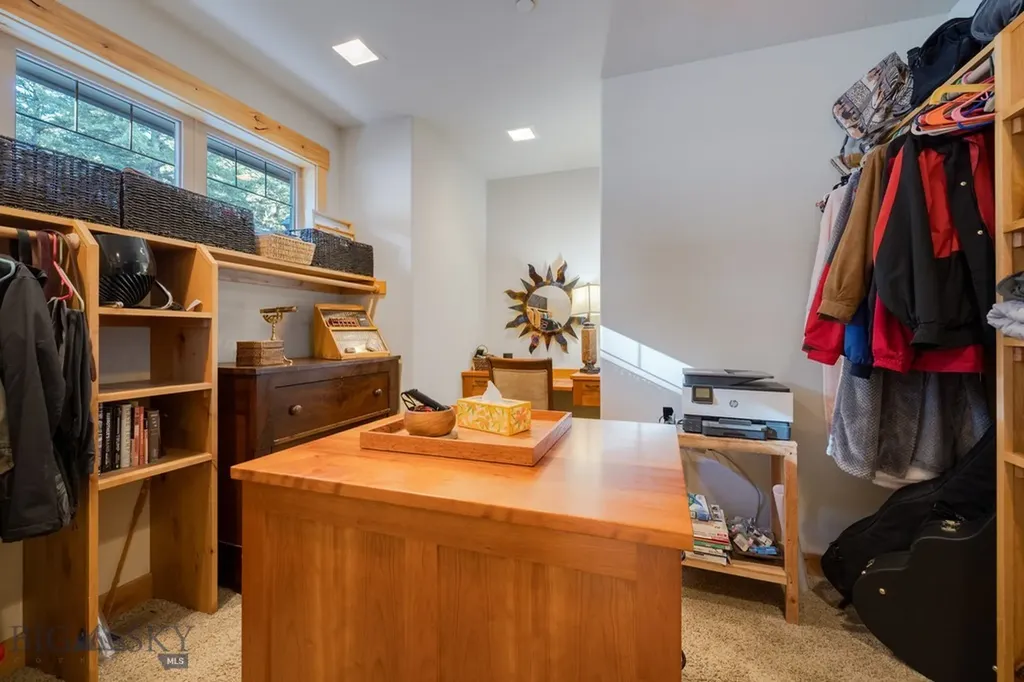 81 Steamboat Trail Gallatin Gateway MT 59730