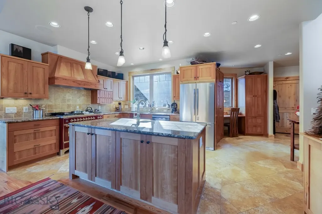 81 Steamboat Trail Gallatin Gateway MT 59730