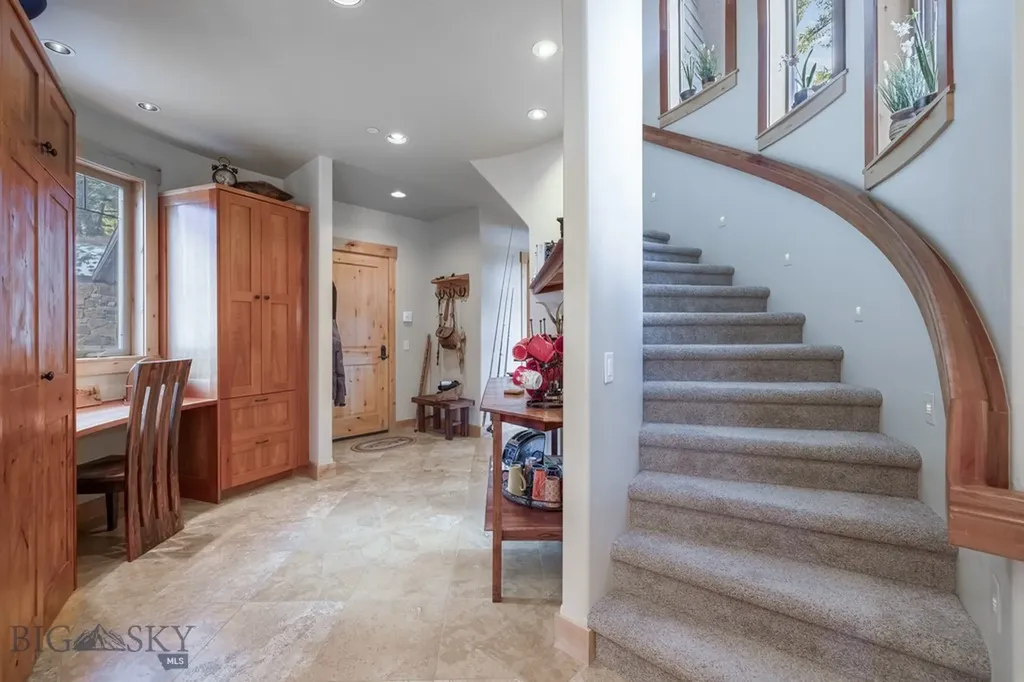 81 Steamboat Trail Gallatin Gateway MT 59730